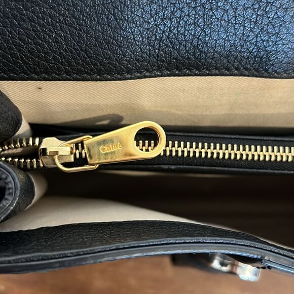 Chloe Aby Medium Leather Shoulder Bag - Picture 15 of 16